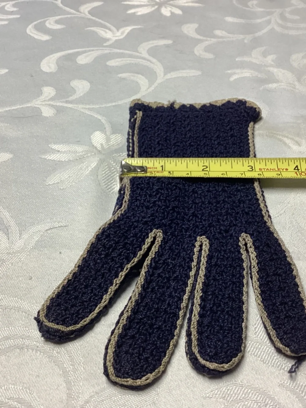 NAVY BLUE. HAND MADE GLOVES CROCHET. RAREST EVER FOUND 💃💃💃💙